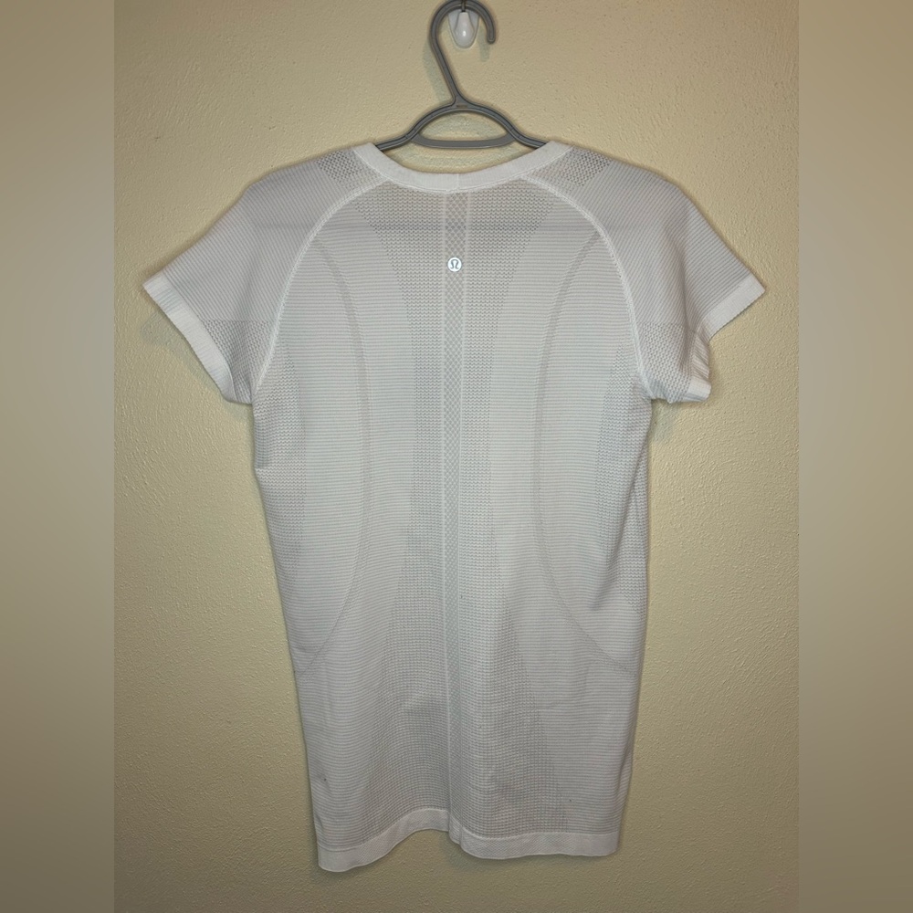 Lululemon Swiftly Short Sleeve Active Shirt Bucknell Size 10
